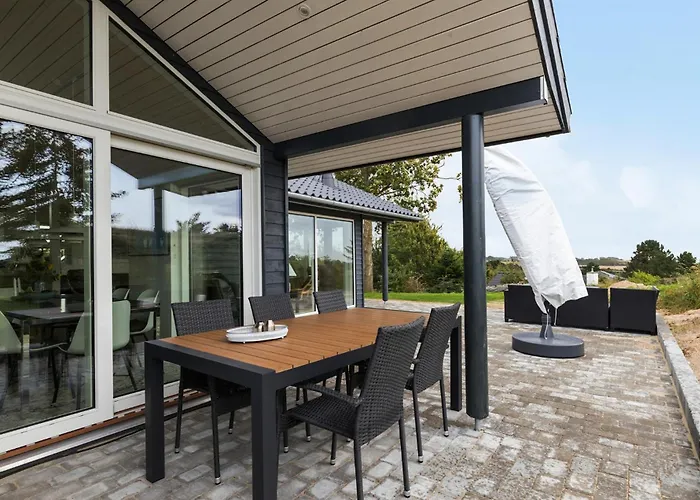 In With House Sea View Knebel